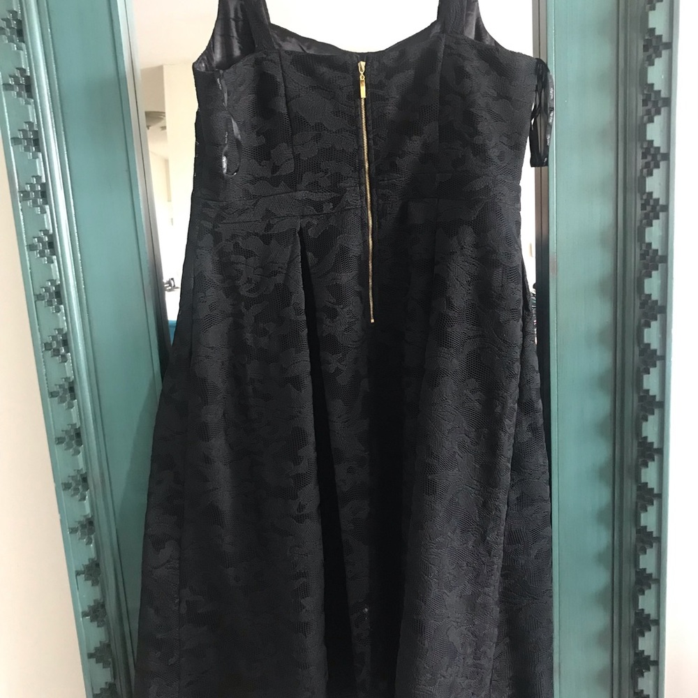 Jackie O Dress - Picture 6 of 7